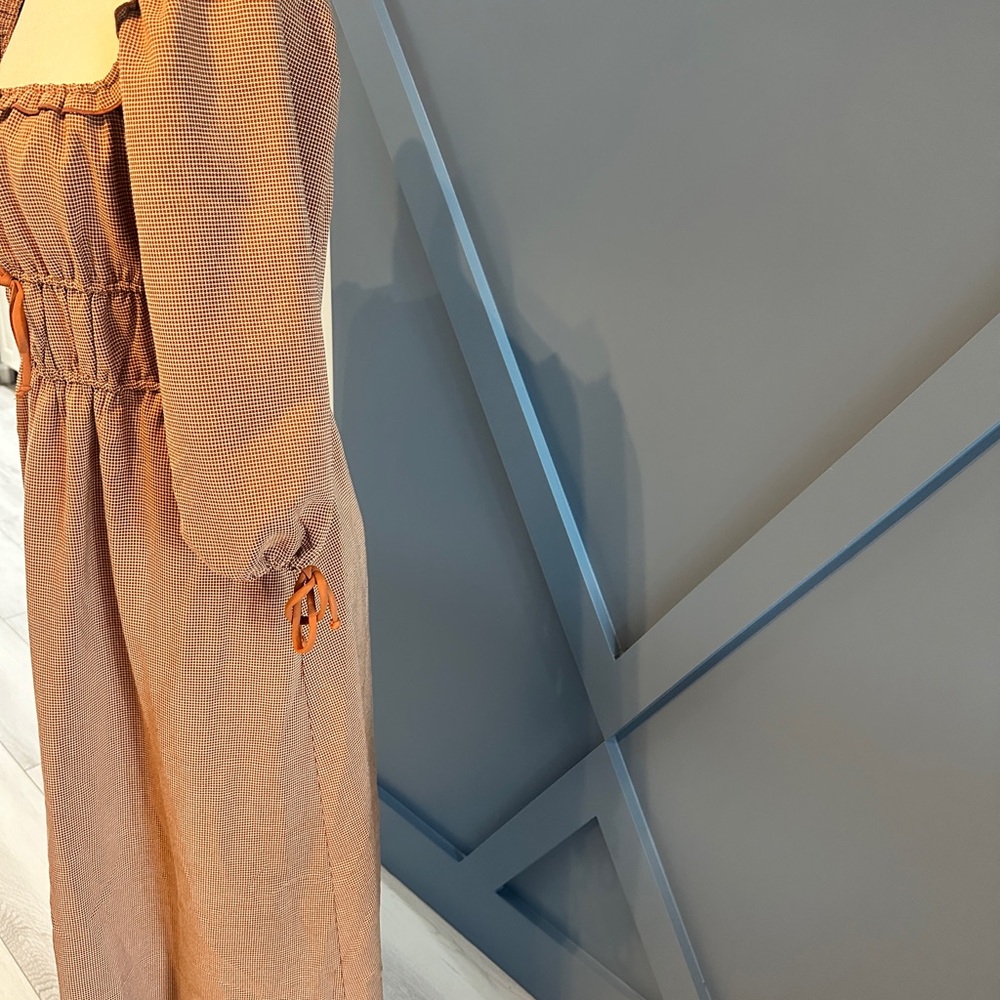 Petal & Pup Tan Long Sleeve Dress - Picture 4 of 7